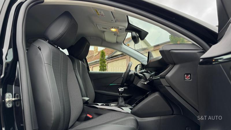 Peugeot 208 1.5 HDI/ ALLURE/ LED