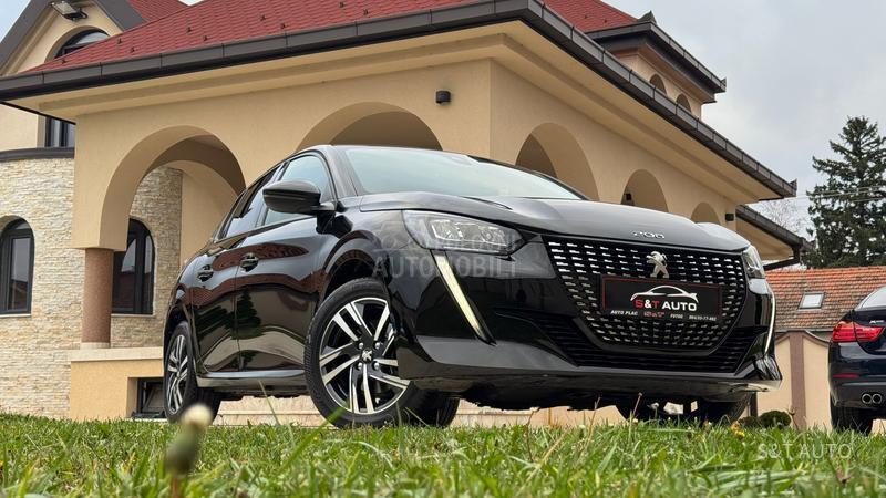 Peugeot 208 1.5 HDI/ ALLURE/ LED