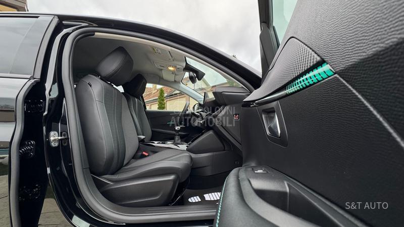 Peugeot 208 1.5 HDI/ ALLURE/ LED