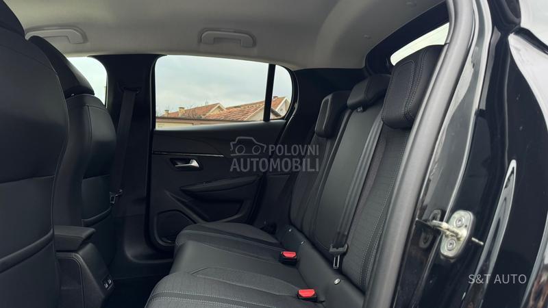 Peugeot 208 1.5 HDI/ ALLURE/ LED