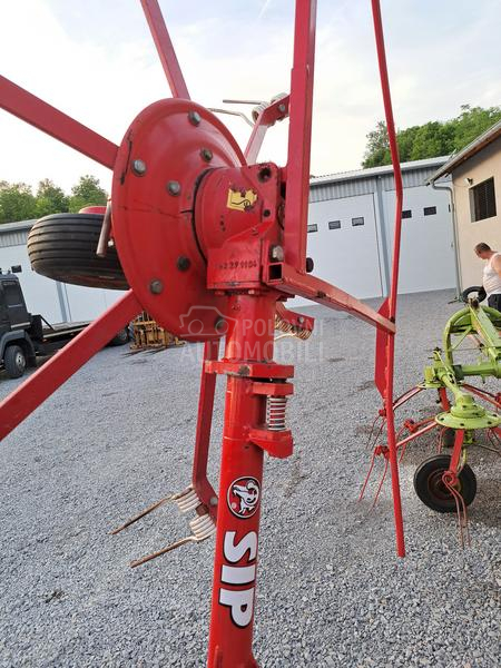 Deutz-Fahr Skupljaci i Rastresaci