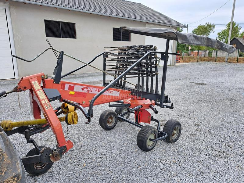 Deutz-Fahr Skupljaci i Rastresaci