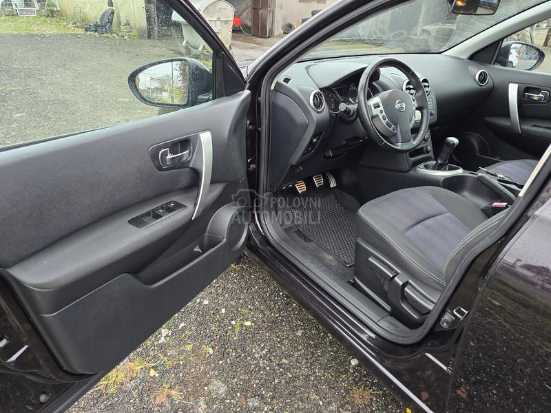 Nissan Qashqai 1.6