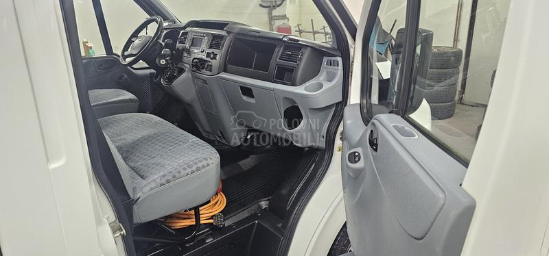 Ford Transit HLADNJACA minus 28