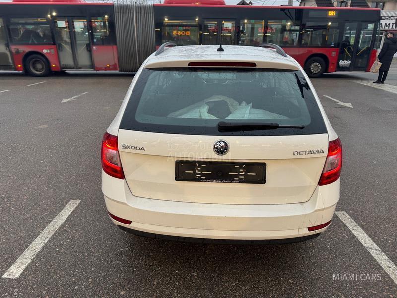 Škoda Octavia 1.6 TDi /SWIISS/