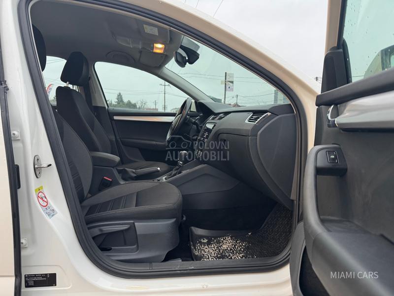 Škoda Octavia 1.6 TDi /SWIISS/