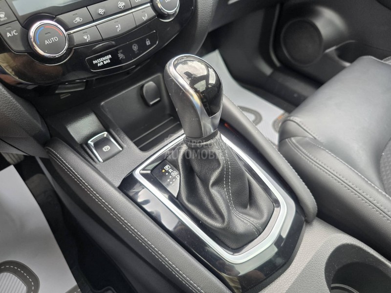 Nissan Qashqai 1.2B AUTO/LED/PANO