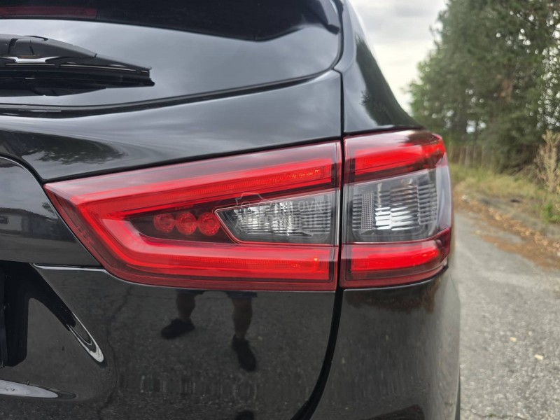 Nissan Qashqai 1.2B AUTO/LED/PANO