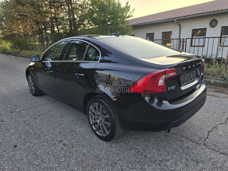Volvo S60 2.0d  D5  AUTOM