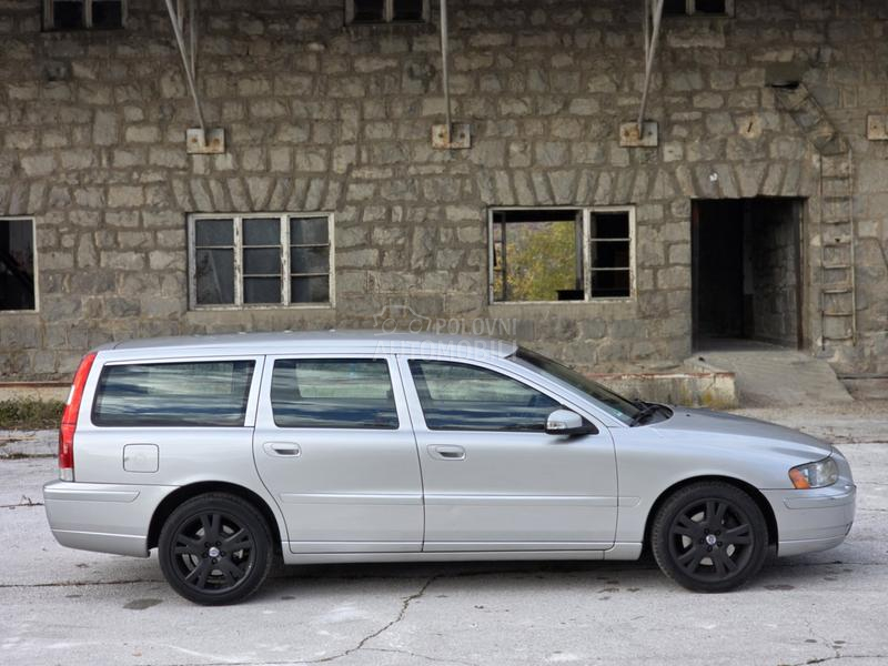 Volvo V70 2.4 D5
