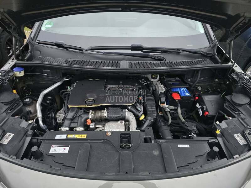 Peugeot 3008 1.6 e-hdi serv