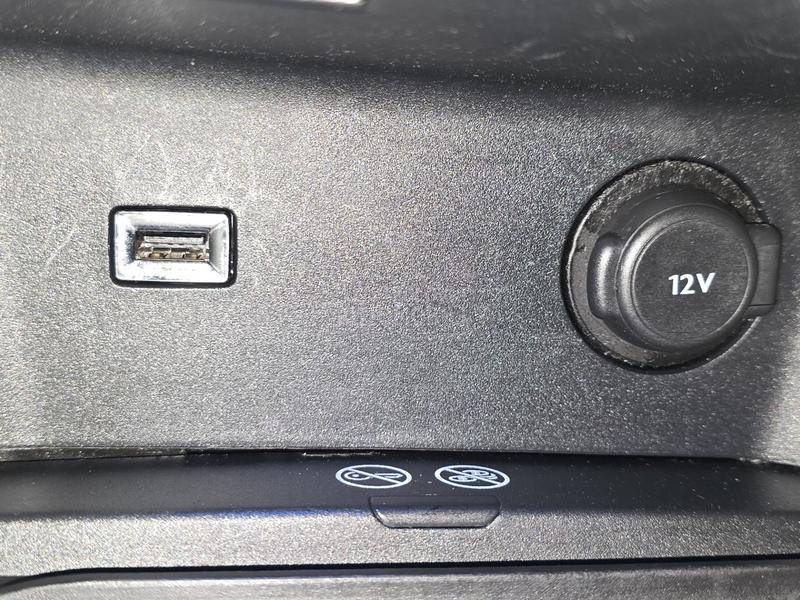 Peugeot 3008 1.6 e-hdi serv