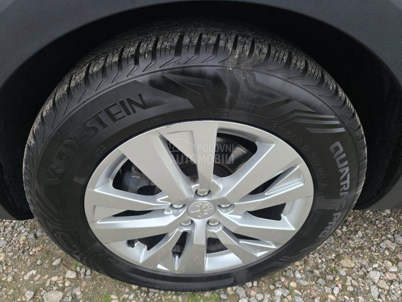 Peugeot 3008 1.6 e-hdi serv