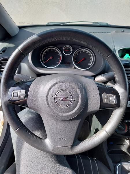 Opel Corsa D 1.2