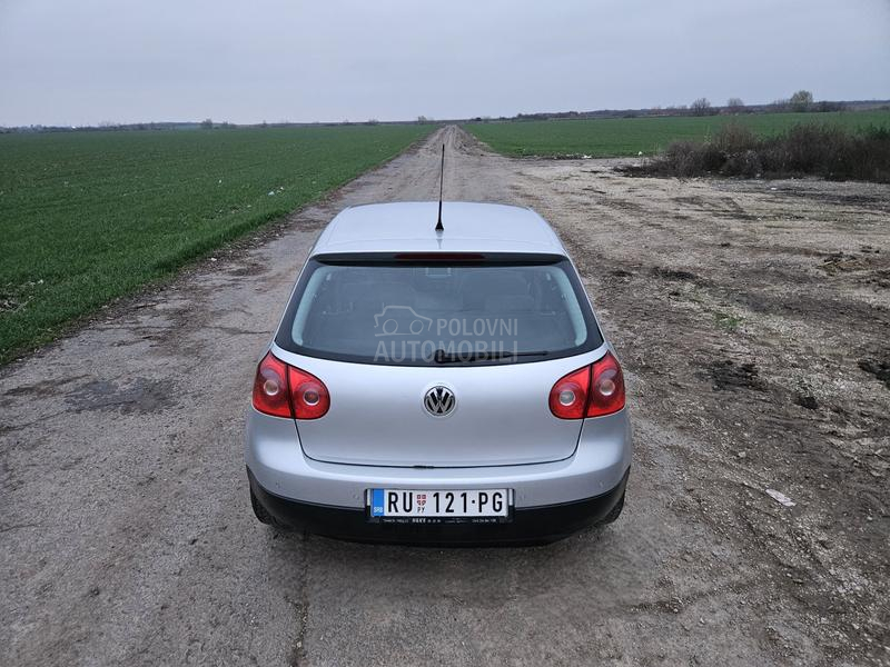 Volkswagen Golf 5 1.4b o.p.i.s
