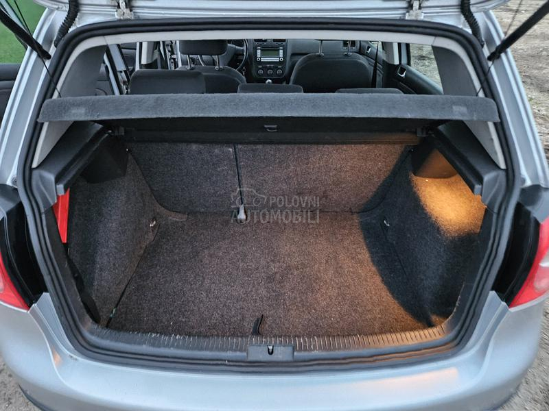 Volkswagen Golf 5 1.4b o.p.i.s