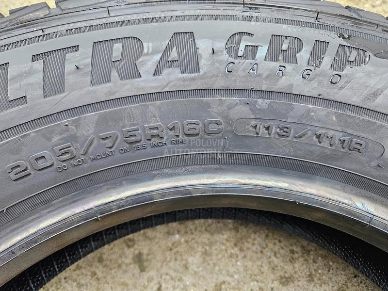 Goodyear 205/75 R16 Zimska