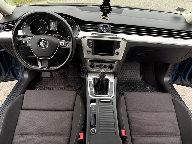 Volkswagen Passat B8 1.6TDI/HIGHLINE/0PIS
