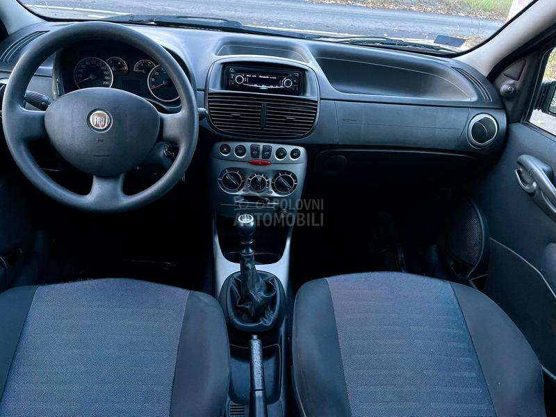 Fiat Punto 1.2 8v emotion