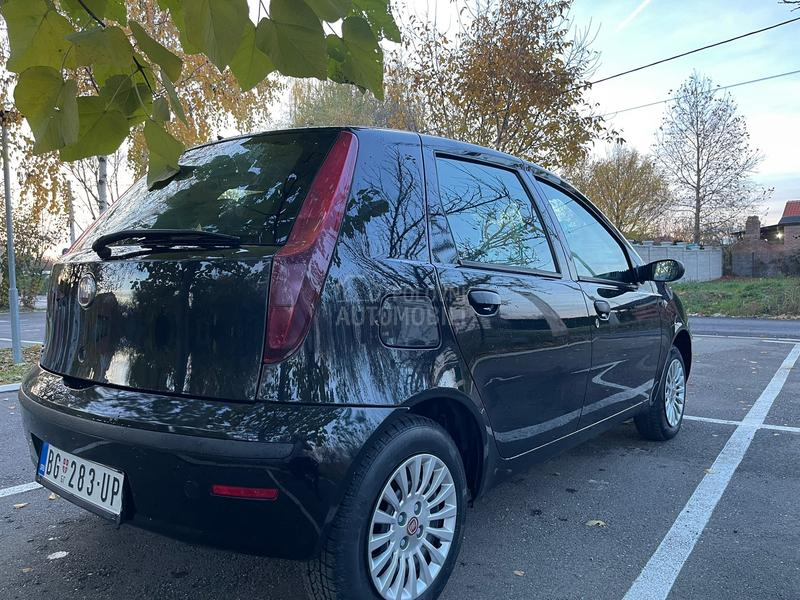 Fiat Punto 1.2 8v emotion
