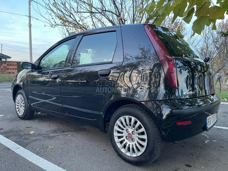 Fiat Punto 1.2 8v emotion