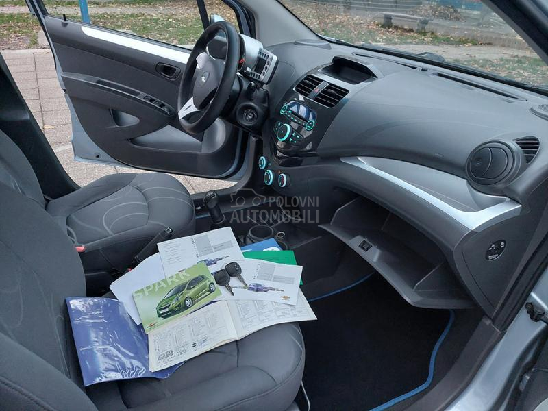 Chevrolet Spark 1.2 LT // CH