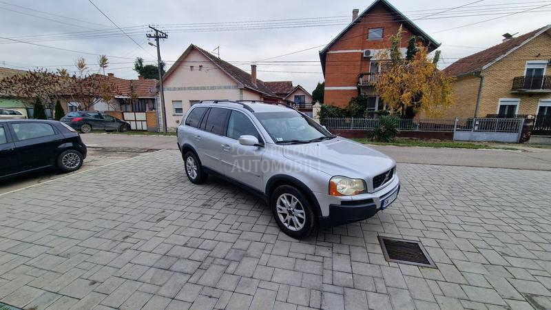 Volvo XC90 
