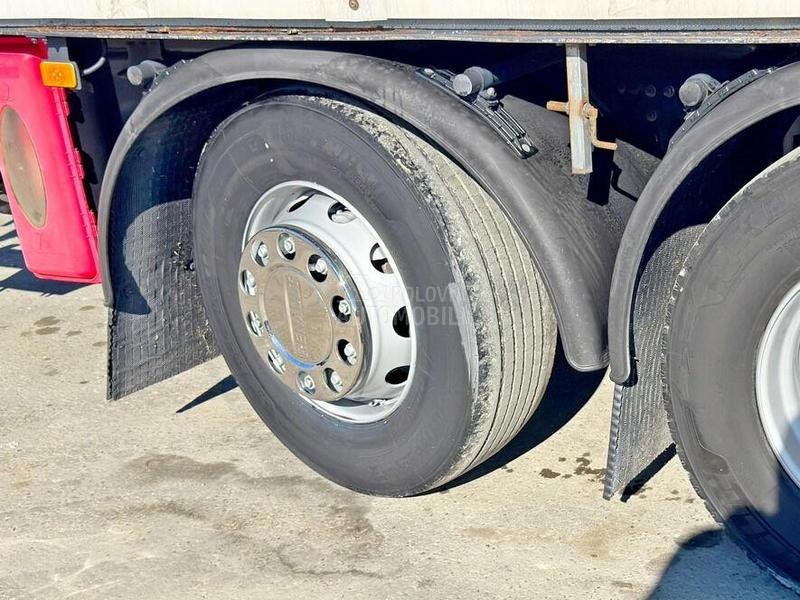 Renault T380 /Fassi/ LUS1036