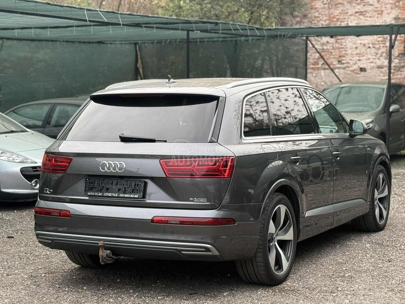 Audi Q7 E TRON