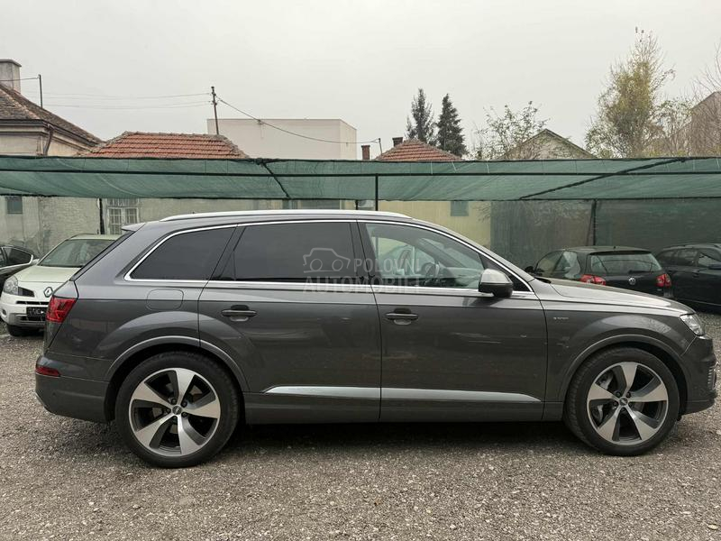 Audi Q7 E TRON