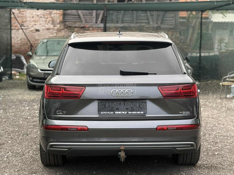 Audi Q7 E TRON