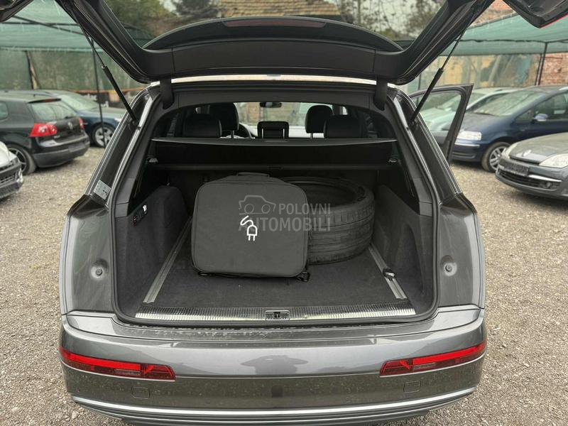 Audi Q7 E TRON