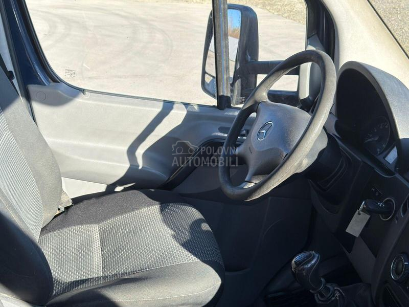 Mercedes Benz Sprinter 516 CDI/LUS1059