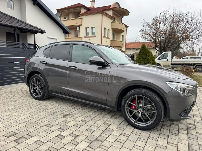Alfa Romeo Stelvio Veloce