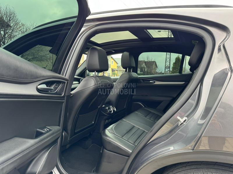 Alfa Romeo Stelvio Veloce