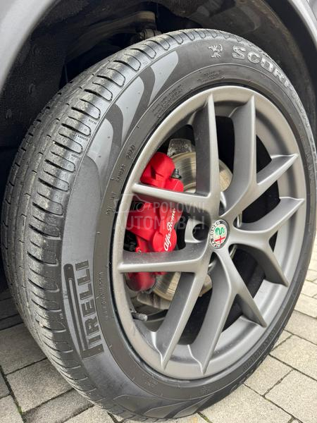 Alfa Romeo Stelvio Veloce