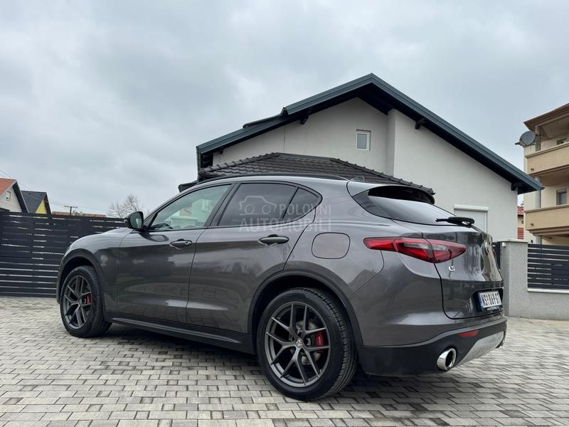 Alfa Romeo Stelvio Veloce