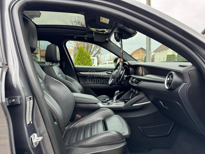 Alfa Romeo Stelvio Veloce