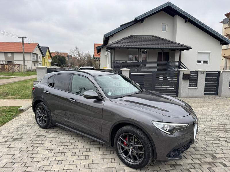 Alfa Romeo Stelvio Veloce