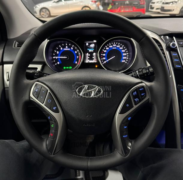 Hyundai i30 1.6 GDI LED CH