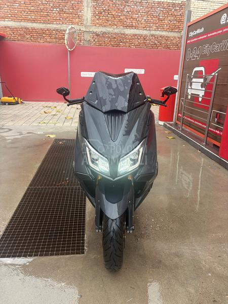 Yamaha T Max Iron Max