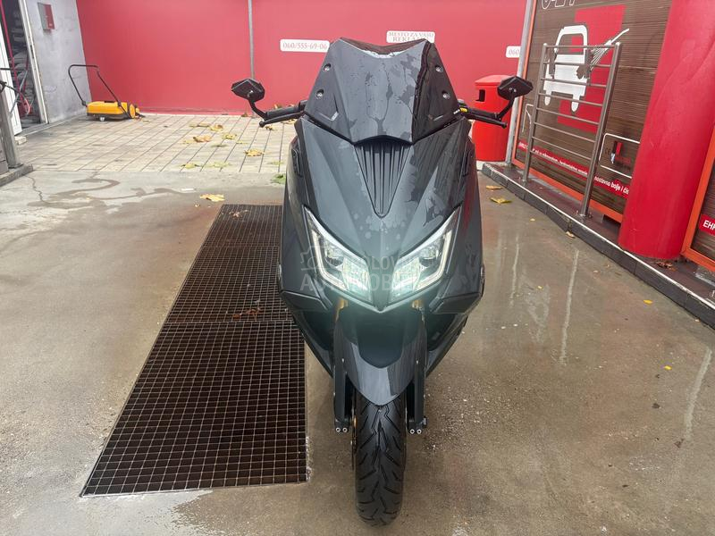 Yamaha T Max Iron Max