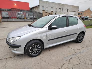 Peugeot 206 1,4 B E N Z / G A S