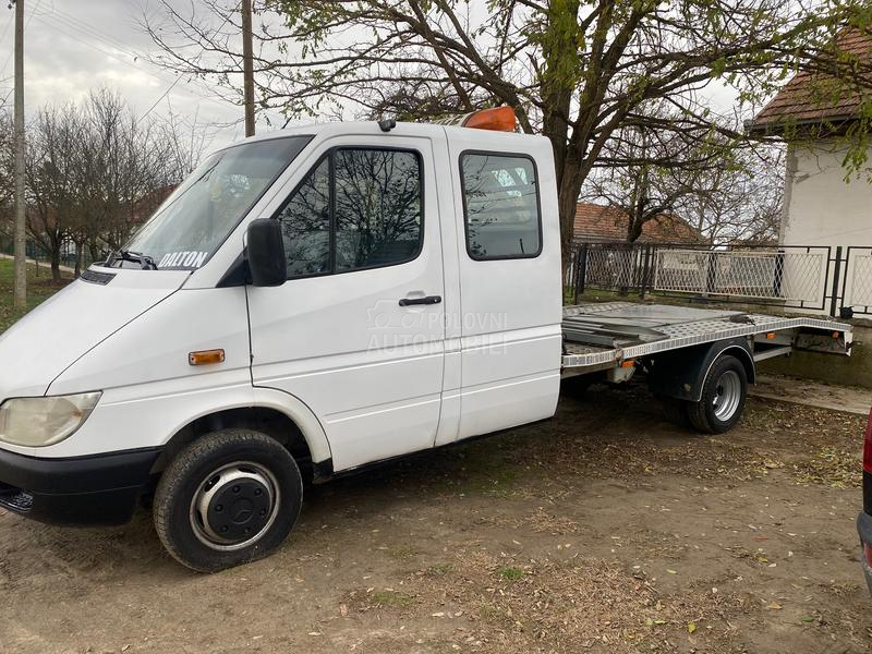 Mercedes Benz Sprinter 