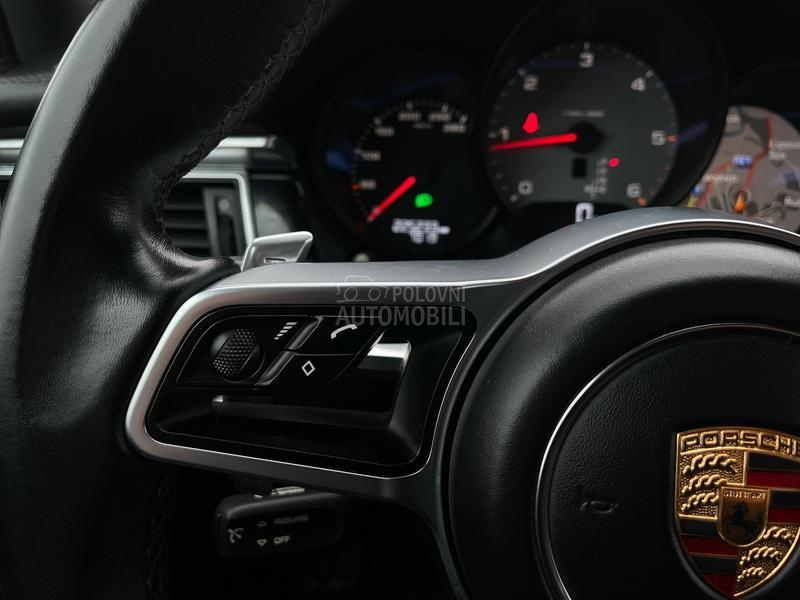 Porsche Macan S CH