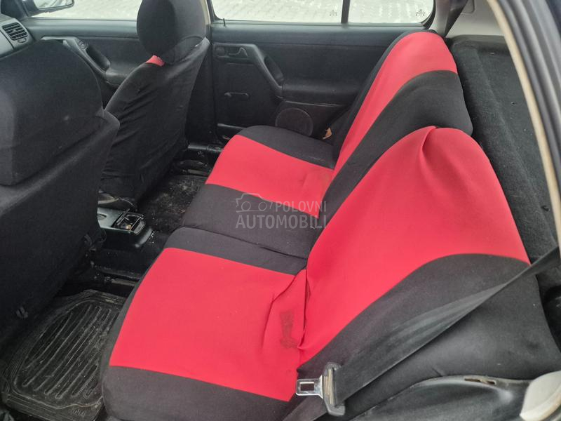 Volkswagen Golf 3 1.6/gaas/5v