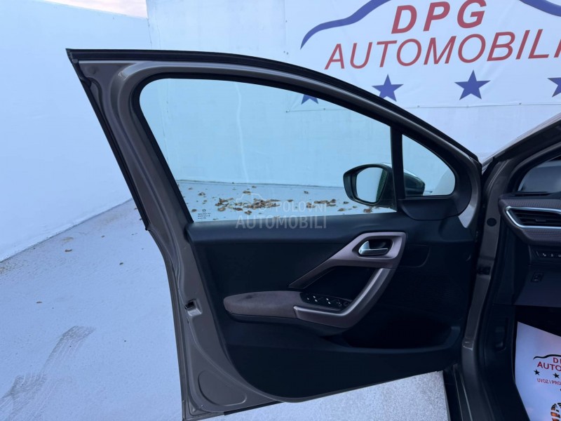 Peugeot 2008 1.6HDI ALLURE/AUT