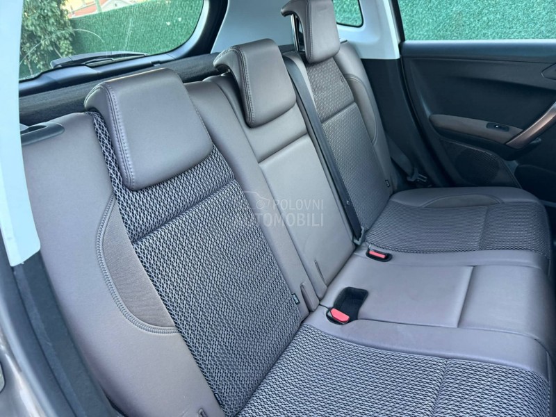 Peugeot 2008 1.6HDI ALLURE/AUT