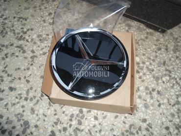 ZNAK NA MASCI za Mercedes Benz A 180, A 200, B 180 ... od 2011. do 2016. god.