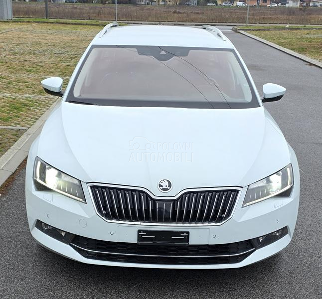 Škoda Superb 2.0 TDI/4X4/N.A.V.I